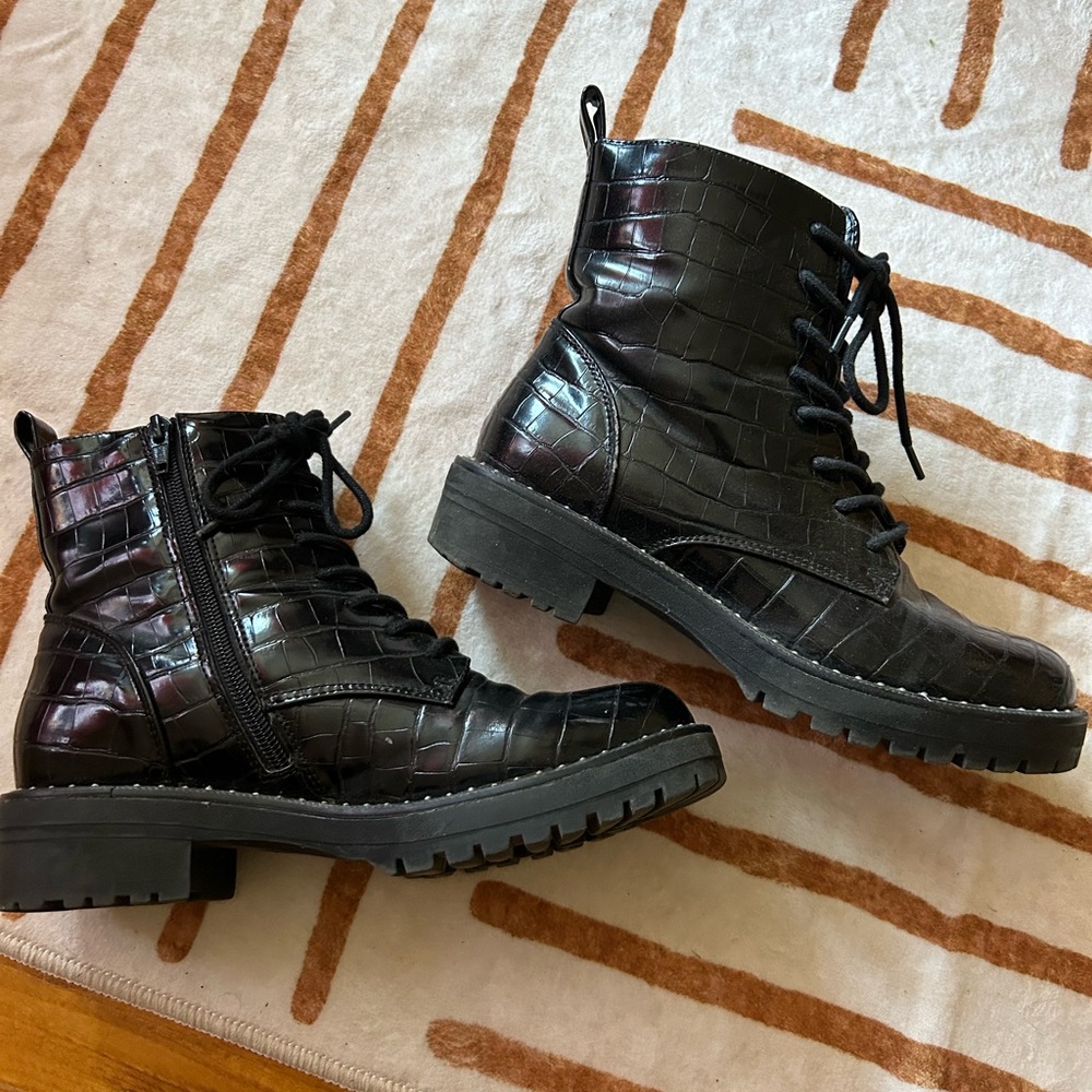 Fabulous Combat Style Boots Size 7